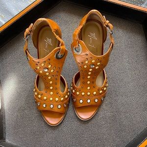 Marc Fisher stuffed sandals!